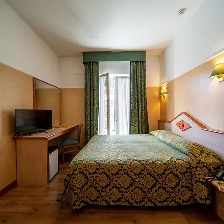 Hotel Mary-2
